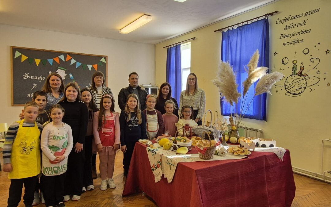 Dani kruha i zahvalnosti za plodove zemlje u područnoj školi Petrova Gora