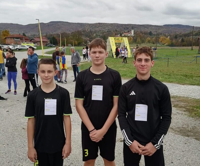 Učenici OŠ Franje Horvata Kiša sudjelovali na županijskom natjecanju u krosu u Gornjoj Stubici