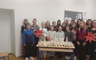 Radionica Učeničke zadruge „Loborsko zvono“ i Doma za odrasle osobe Lobor-grad – zajedništvo u pripremi adventskih ukrasa